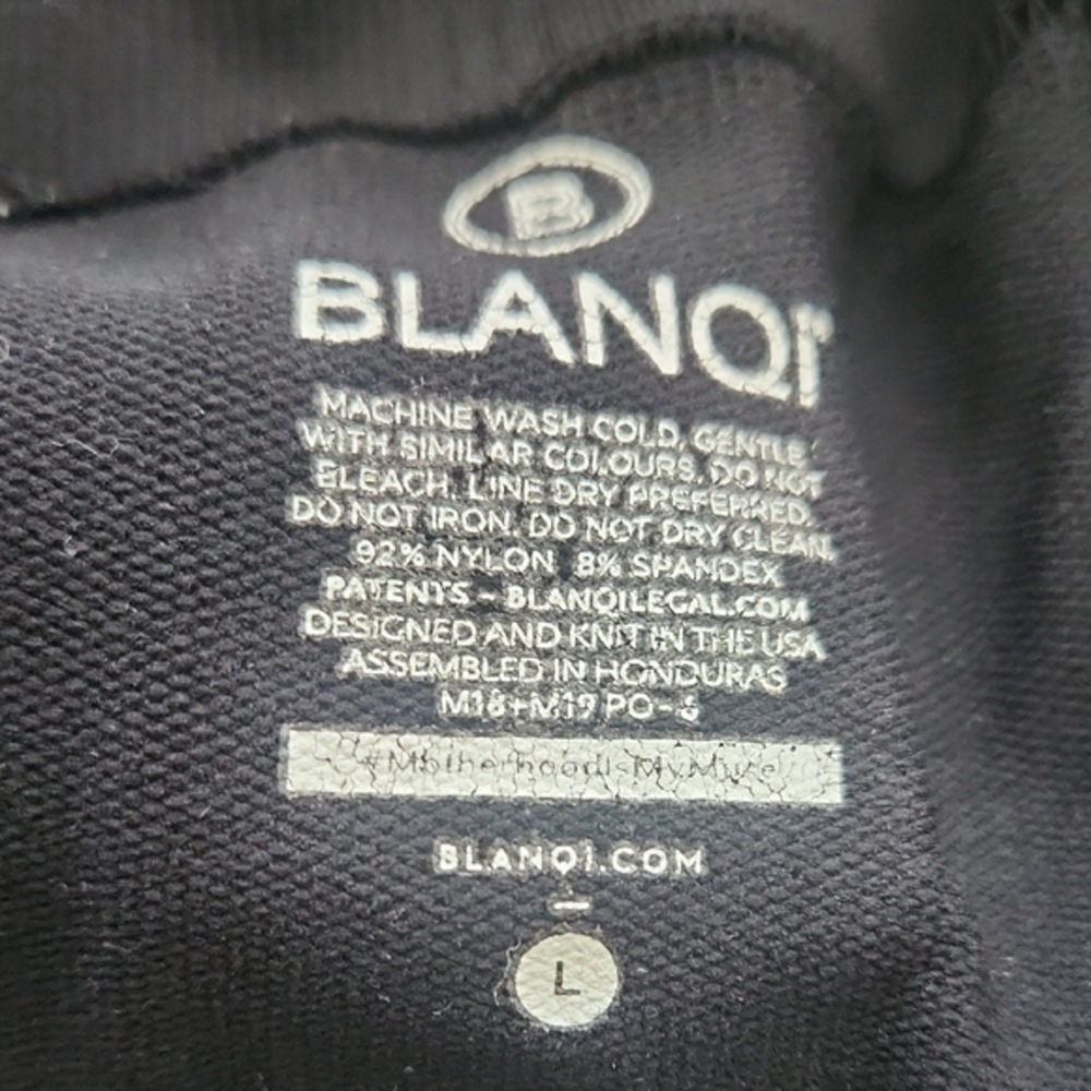 BLANQI Black Leggings Label Detail